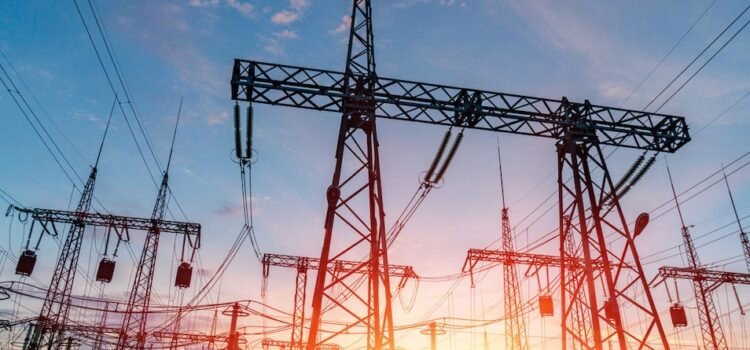 Trump amenaza con nuevos aranceles a Canadá y anuncia que declarará una emergencia eléctrica