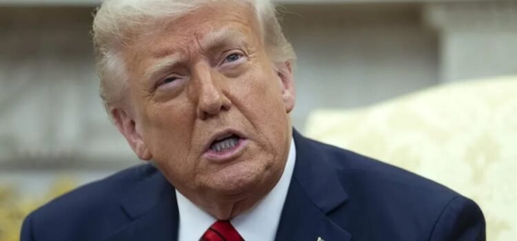 Trump dice no comprender cómo los jueces pueden retirarle autoridad en asuntos de migración