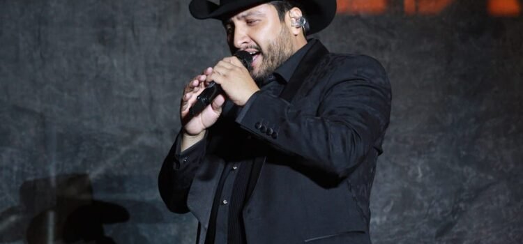 Estados Unidos le canceló la visa de trabajo a Julión Álvarez