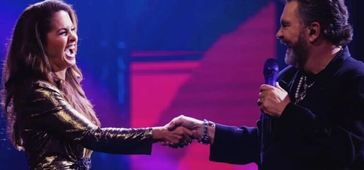 Lucero recibe emotivo homenaje por sus 45 años de carrera