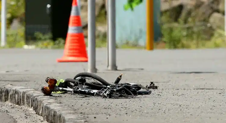 Un niño de 8 años que iba en bicicleta muere tras ser atropellado por un camión en Boise