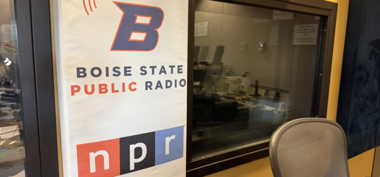 La aprobación del recorte de fondos federales pone en riesgo los servicios de radio pública del estado de Boise