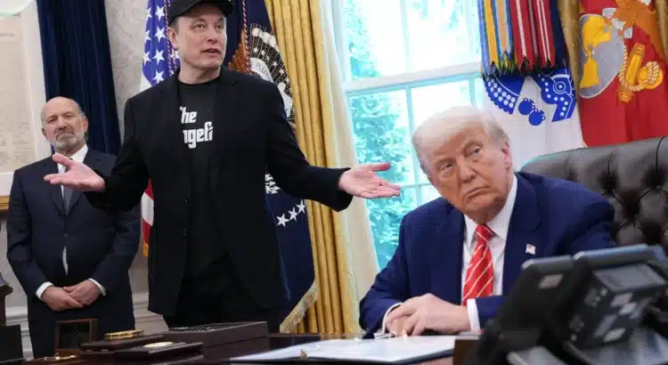 Trump califica de “ridículo” que su exaliado Musk creara un partido político en Estados Unidos