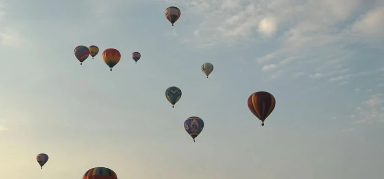 Cielos soleados y altas temperaturas para dar inicio al fin de semana festivo