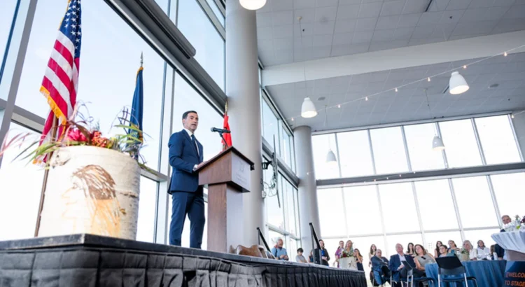 Euskadi y Boise renuevan un convenio para seguir impartiendo euskera en Idaho y avanzan hacia un campus transoceánico