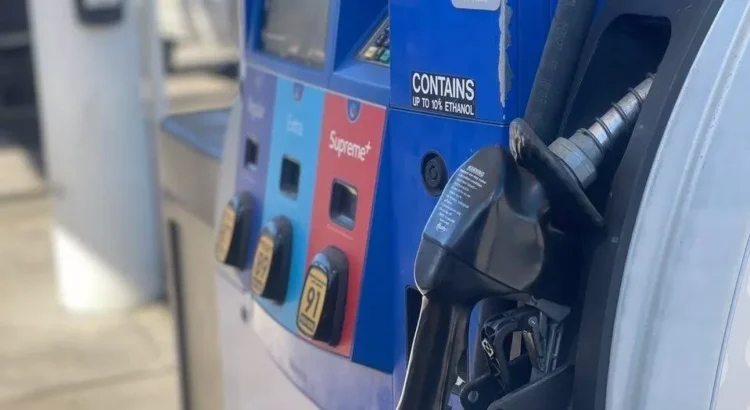 AAA informa una ligera caída en los precios de la gasolina en Idaho AAA informa una ligera caída en los precios de la gasolina en Idaho