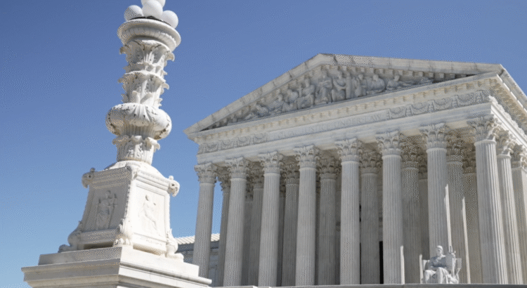 Fiscal General de Idaho insta a la Corte Suprema a revisar el caso de atleta transgénero Fiscal General de Idaho insta a la Corte Suprema a revisar el caso de atleta transgénero