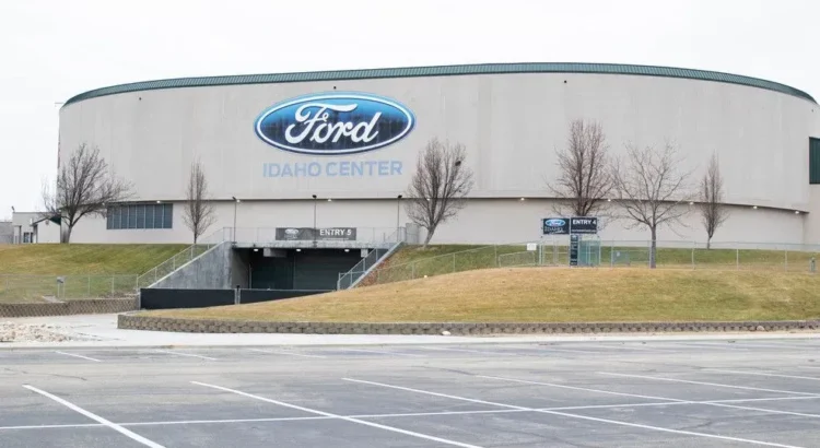 El Ayuntamiento de Nampa vota para transferir el Ford Idaho Center al College of Western Idaho