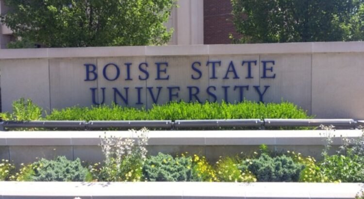 Boise State solicita extensión en su búsqueda de un nuevo presidente Boise State solicita extensión en su búsqueda de un nuevo presidente
