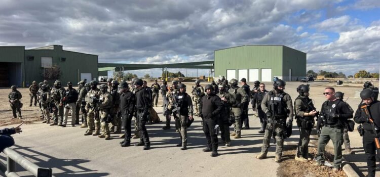El DHS y el gobernador de Idaho opinan sobre la redada a gran escala del FBI