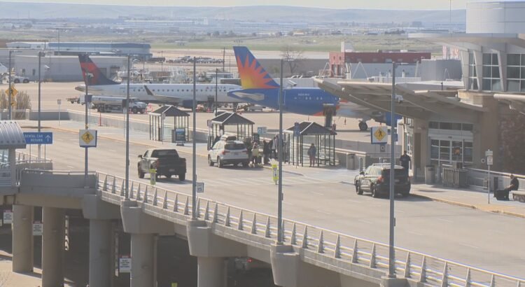 Vuelo desviado al aeropuerto de Boise después de que un pasajero presuntamente agredió a miembros de la tripulación
