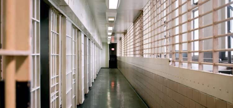 Abuso sexual del personal en las cárceles de mujeres de Idaho pasa prácticamente desapercibido