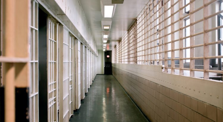 Abuso sexual del personal en las cárceles de mujeres de Idaho pasa prácticamente desapercibido