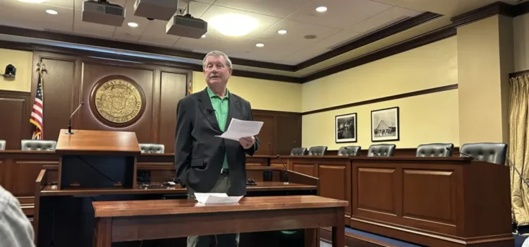 Los jubilados piden a Idaho que restablezca los ajustes por costo de vida en las pensiones.