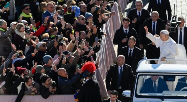 León XIV inicia su primer viaje internacional a Turquía y Líbano,