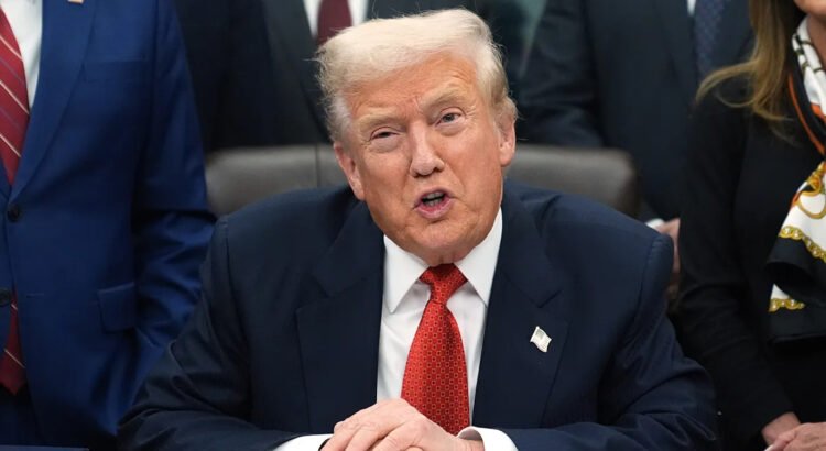 Trump cede ante el caso Epstein mientras los republicanos se rebelan