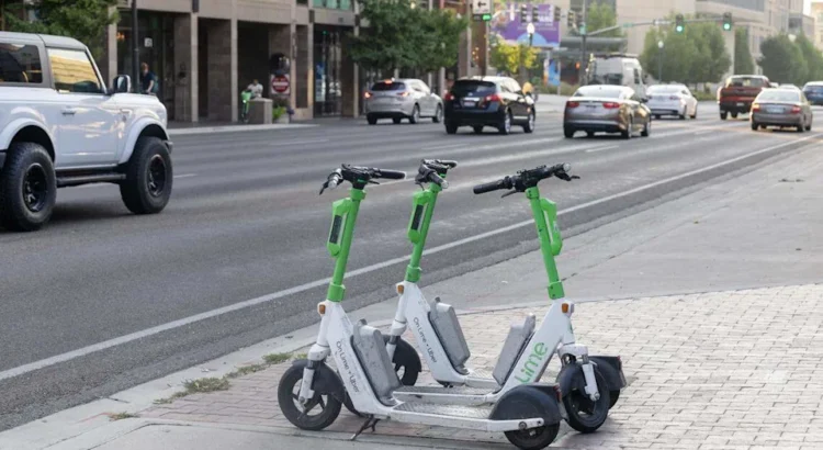 El uso de patinetes eléctricos —y su «nivel de peligro»— está en aumento en Boise. El uso de patinetes eléctricos —y su «nivel de peligro»— está en aumento en Boise.