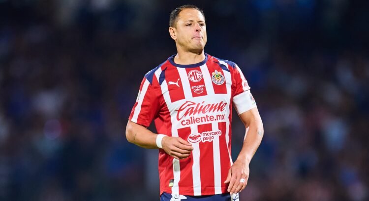 ¿Fin de etapa? El fracaso de ‘Chicharito’ en Chivas termina con penal fallado