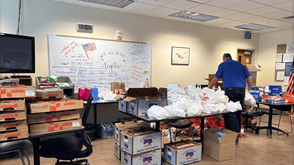 Las donaciones del Banco de Alimentos de Idaho apoyan a los empleados y familias de la TSA en el Aeropuerto de Boise.