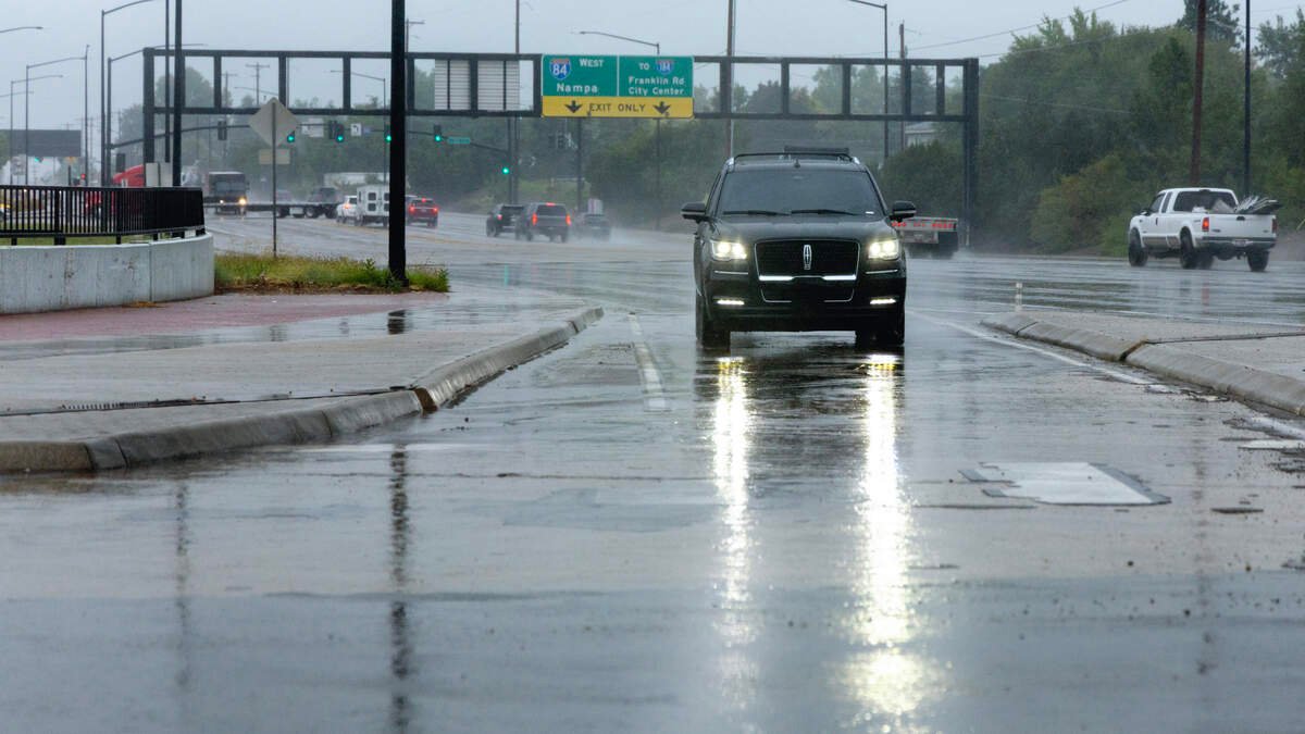 Fuertes tormentas inundan el área de Boise con granizo y lluvia, lo que provoca la declaración del estado de desastre.